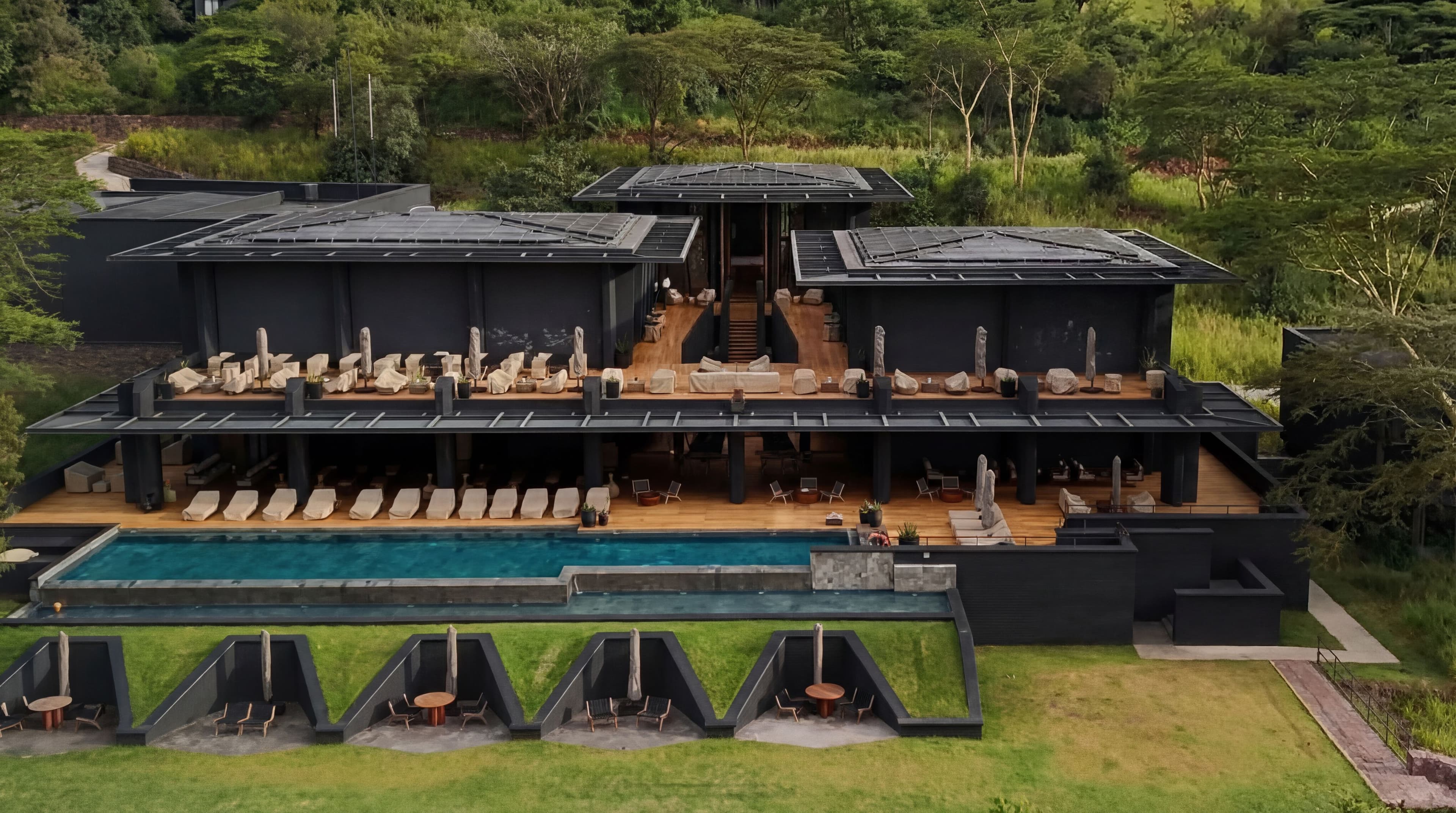 Serengeti Explorer Lodge